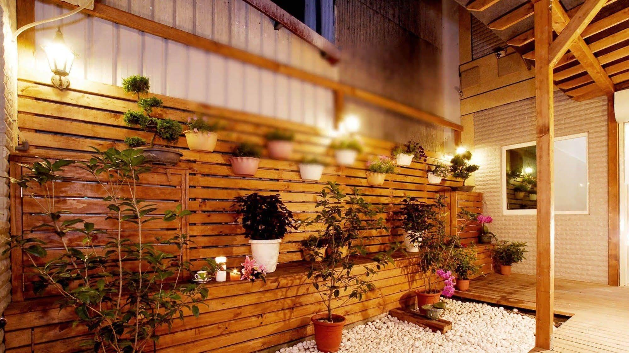 花蓮歐洲之星民宿 文創園區旁 鄰香榭大道 名產街 近東大門夜市 太平洋公園 杰西廣場 화롄 외부 사진